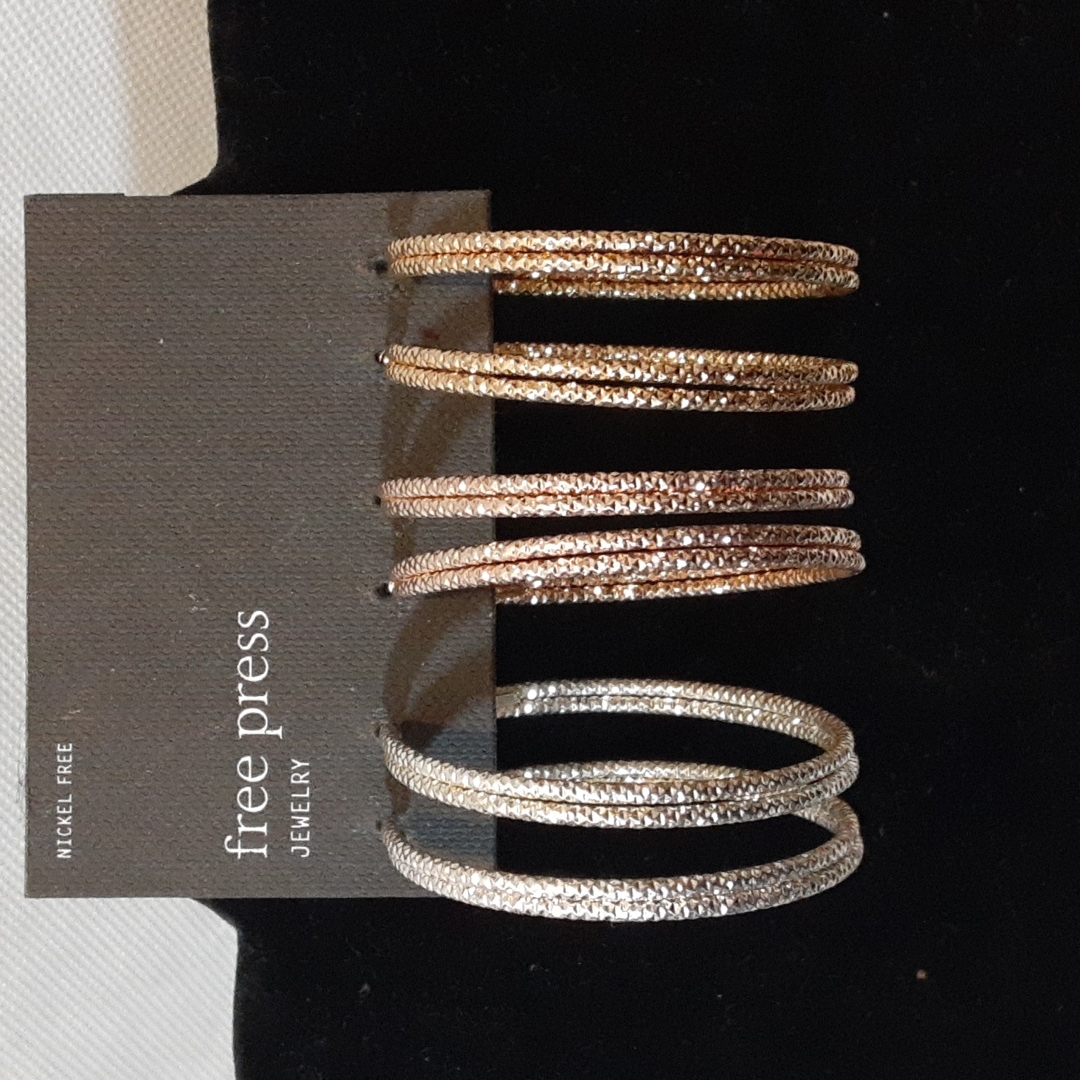 Nwt Free Press Nordstrom Set Of 3 Hoops Earrings 20$